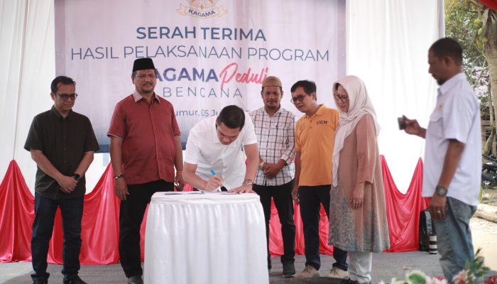 KAGAMA Serahkan 26 Huntara untuk Korban Bencana di Pedalaman Aceh Tamiang