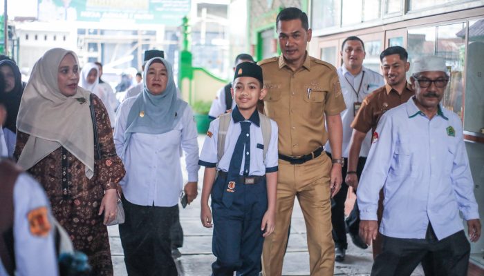 Lewat GAMAS, Sekda Aceh Dorong Penguatan Peran Ayah dalam Mendukung Pendidikan Anak