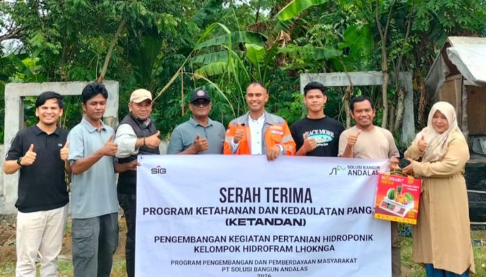 PT SBA Salurkan Program Ketahanan Pangan untuk Kelompok Tani Kemukiman Lhoknga
