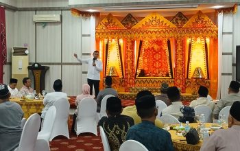 Wagub Aceh Perkuat Sinergi dengan Ulama, Terima Silaturahmi Imam Masjid Raya Baiturrahman