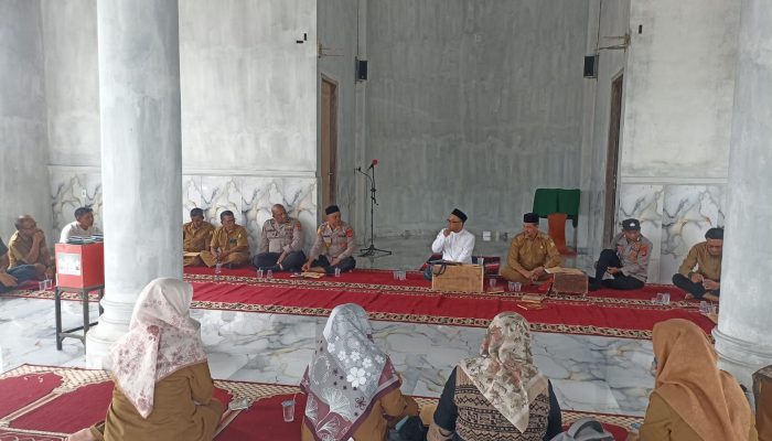 Pengajian Rutin Kuta Baro Ajak Jamaah Perkuat Tauhid dan Tawakal