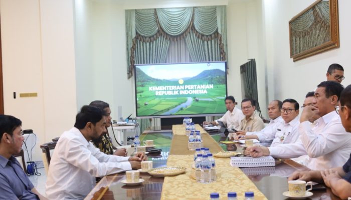 Mualem Temui Mentan, Minta Dukungan Percepat Pemulihan Sawah dan Kebun Terdampak Bencana di Aceh