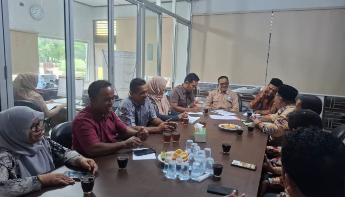 Disdik Dayah Aceh Utara Pelajari Program Beut Kitab Bak Sikula di Aceh Besar