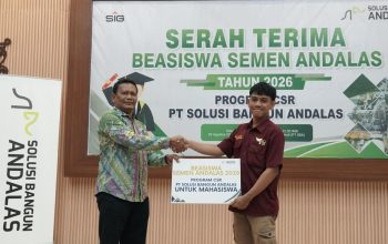 Bangun SDM Aceh, Solusi Bangun Andalas Salurkan Beasiswa untuk 300 Pelajar dan Mahasiswa