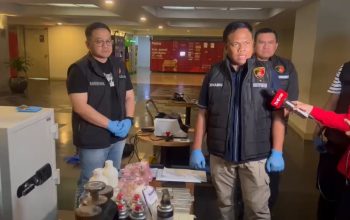 Polri Ungkap Dugaan Penyelundupan Emas Hasil Tambang Ilegal ke Dubai, Dua WNA India Diamankan