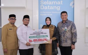 Pemko Banda Aceh Terima Dividen Rp2,05 Miliar dan Zakat Rp400 Juta dari Bank Aceh