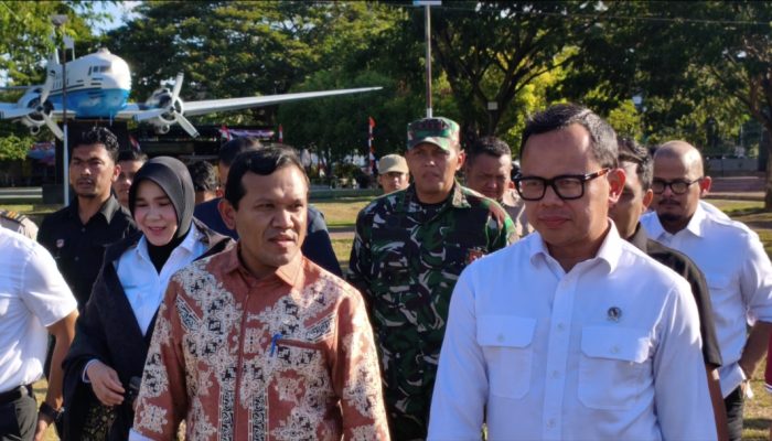Wagub Aceh Bersama Wamendagri Tinjau Langsung Lapangan Blang Padang