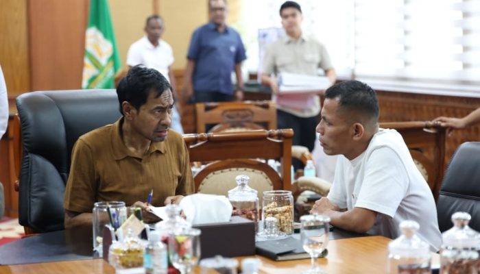 Stafsus Gubernur Terima Aduan Sawah Rusak Pascabencana di Aceh