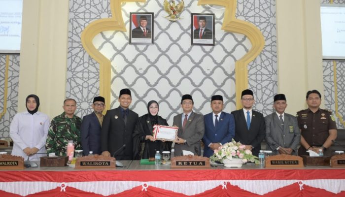 DPRK Banda Aceh Terima Raqan Perubahan APBK 2026 dari Eksekutif