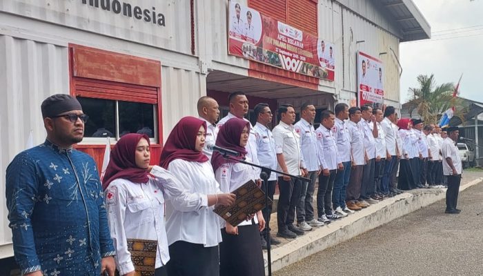 18 Relawan PMI Aceh Besar Terima Penghargaan Operasi Senyar Aceh