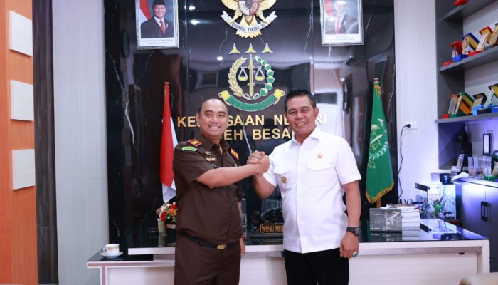 Bupati Syech Muharram Silaturahmi dengan Kajari Aceh Besar
