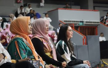 Mukarramah Beri Semangat Kontingen Aceh di Lomba Senam Kreasi Nasional Perwosi 2026