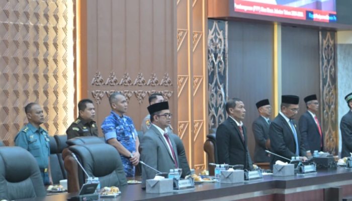 Plt. Sekda Aceh Hadiri Rapat Paripurna DPRA