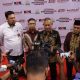 Dek Fadh dan Wakil Ketua KPK Anugerahkan Penghargaan Desa Antikorupsi kepada 15 Gampong di Aceh