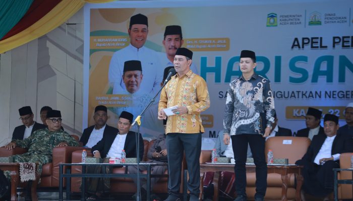 Pimpin Upacara Hari Santri, Bupati Aceh Besar Ajak Santri Lestarikan Bahasa Aceh