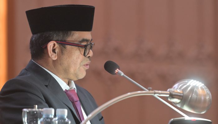 Pj Sekda Aceh Sampaikan Nota Keuangan dan Rancangan APBA 2027 dalam Rapat Paripurna DPRA