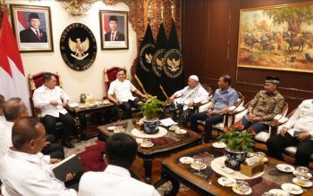 Dek Fadh Bersama Abu Paya Pasie dan Ketua DPRA, Temui Menko Polkam, Perkuat Sinergi untuk Aceh