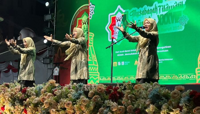 Trio Santri Dayah Ruhul Qur’ani Guncang Panggung Utama MTQ Aceh Barat
